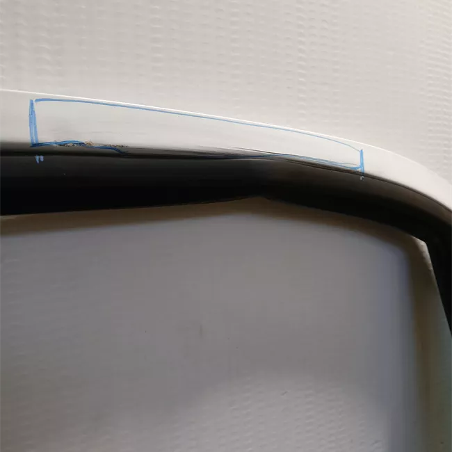 Porta anteriore destra