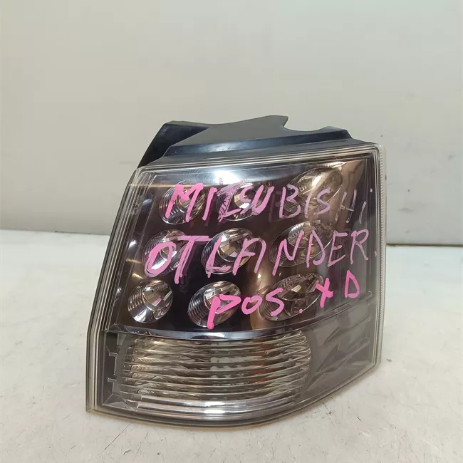 Fanale posteriore parte esterno destro con led