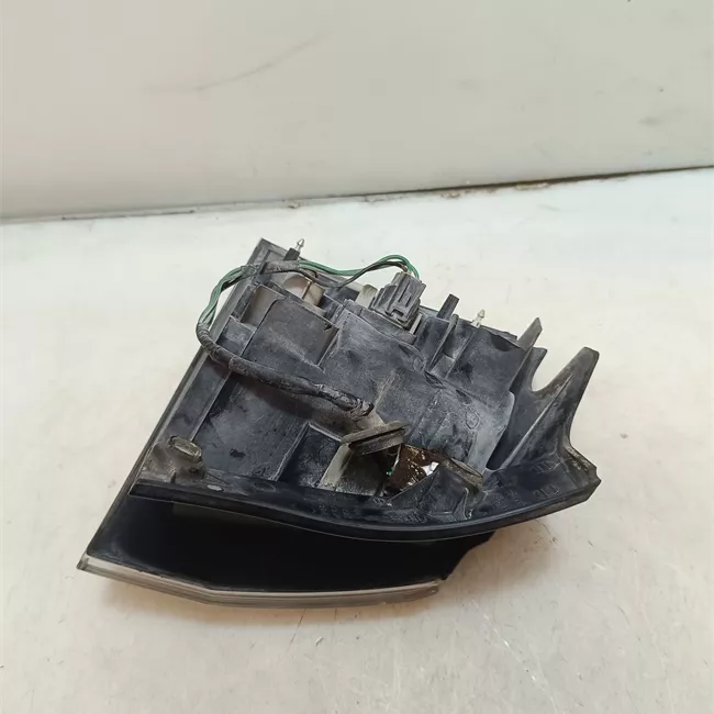 Fanale posteriore parte esterno destro con led