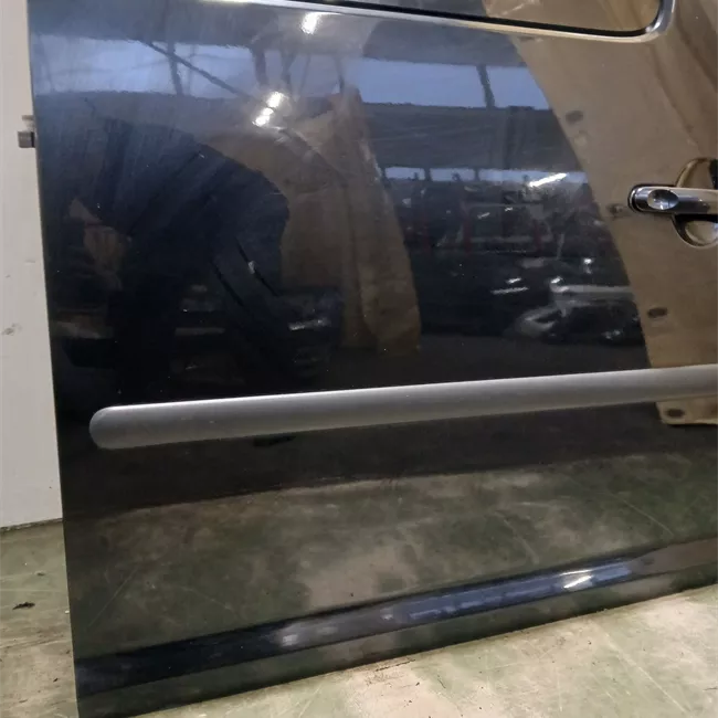 Porta posteriore destra