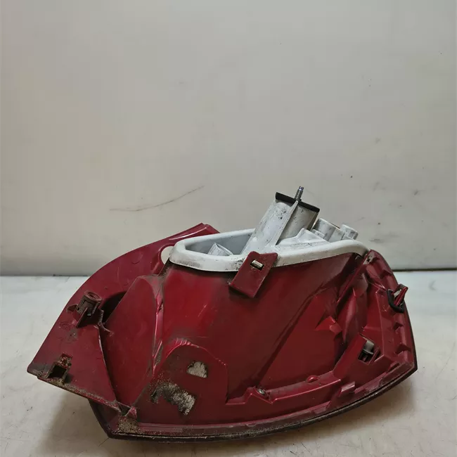 Fanale posteriore sinistro