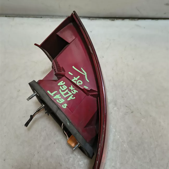 Fanale posteriore parte esterno sinistro