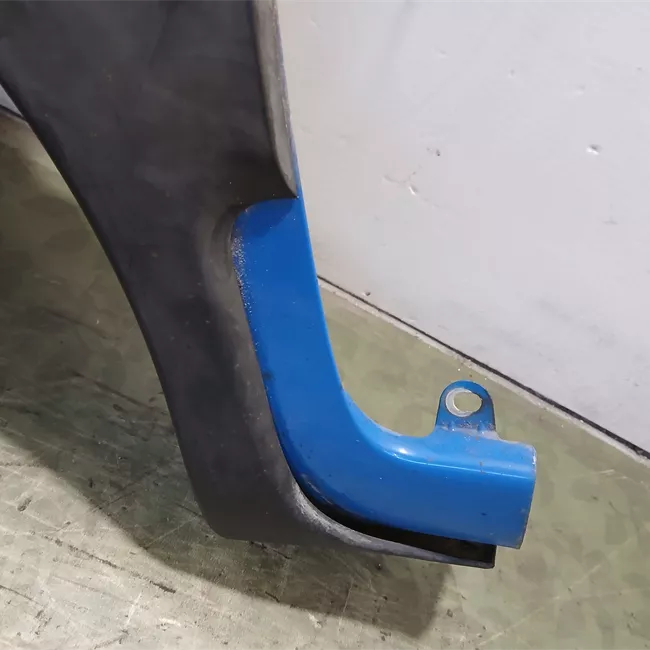 Parafango anteriore sinistro