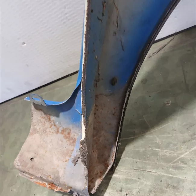 Parafango anteriore sinistro