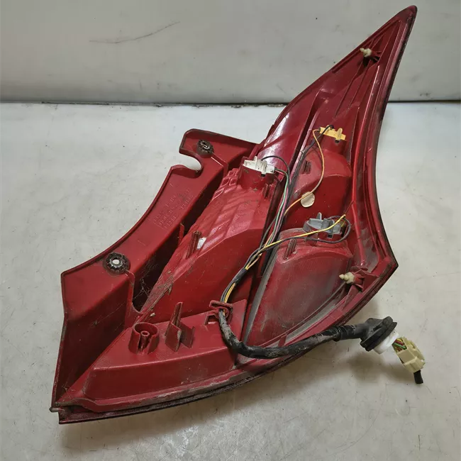 Fanale posteriore sinistro