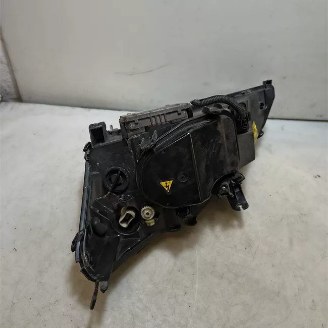 Proiettore destro Xeno