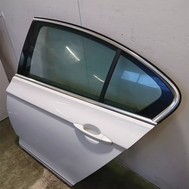 Porta posteriore sinistra