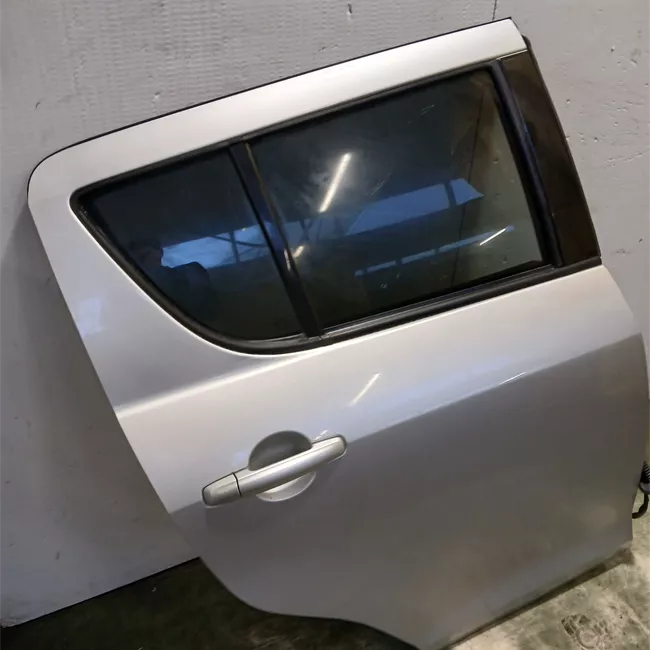 Porta posteriore destra