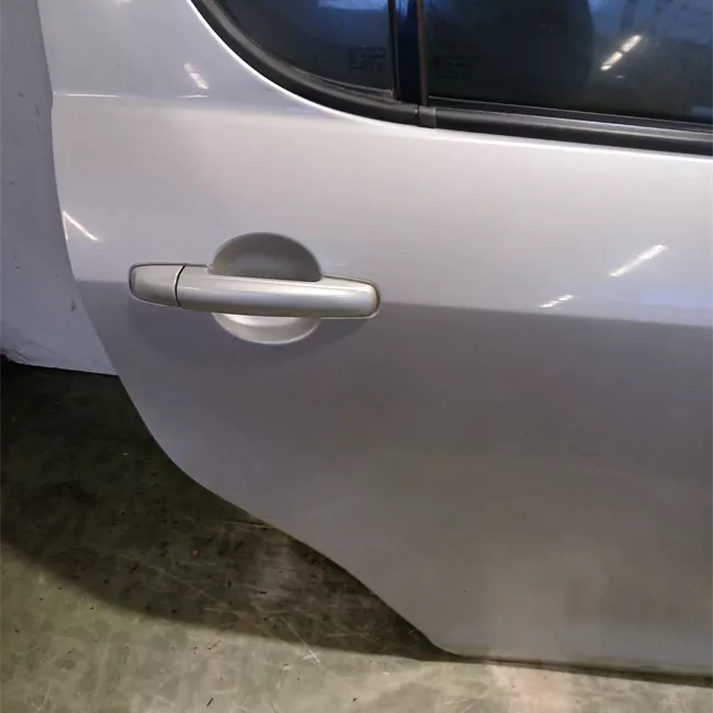 Porta posteriore destra