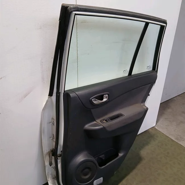 Porta posteriore destra