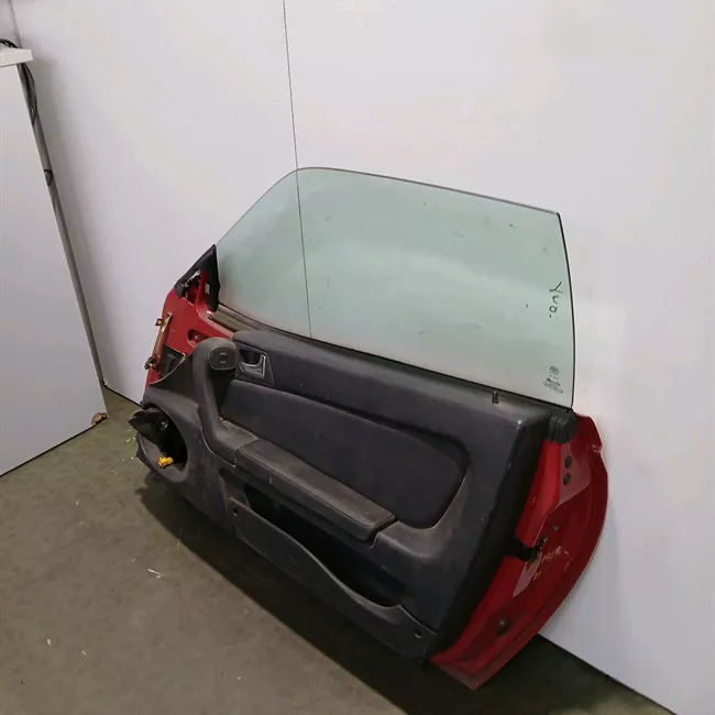 Porta anteriore destra