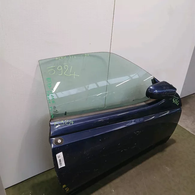 Porta anteriore destra