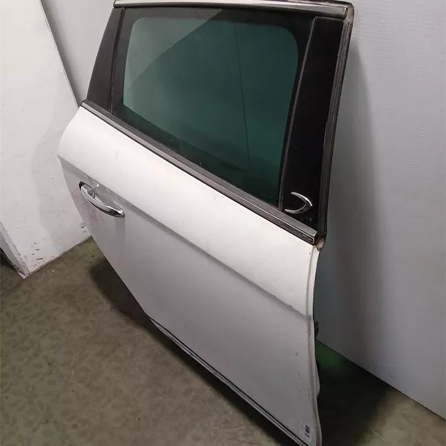 Porta posteriore destra