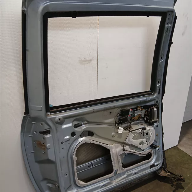 Porta posteriore sinistra