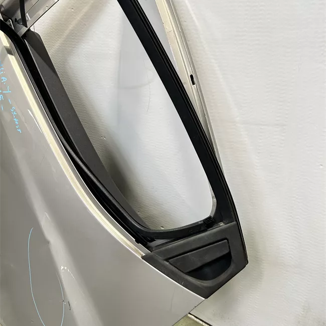 Porta posteriore sinistra