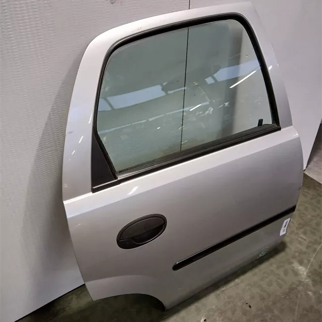 Porta posteriore destra