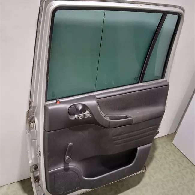 Porta posteriore destra