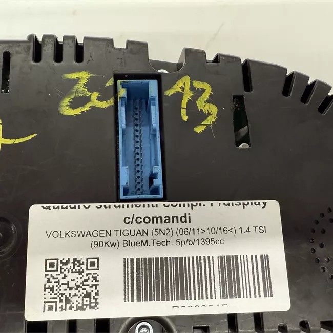 Quadro strumenti completo display con comandi