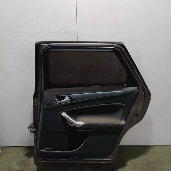 Porta posteriore destra