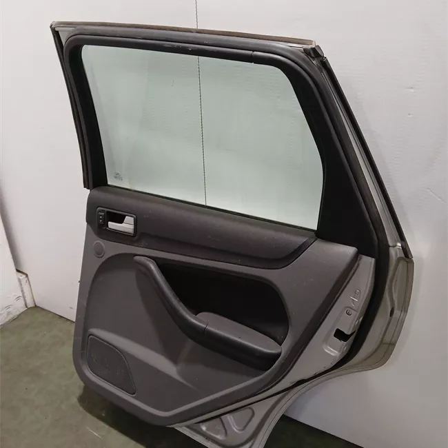 Porta posteriore destra