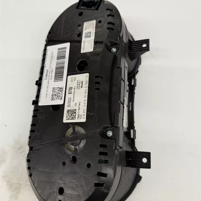 Quadro strumenti completo con display Colour