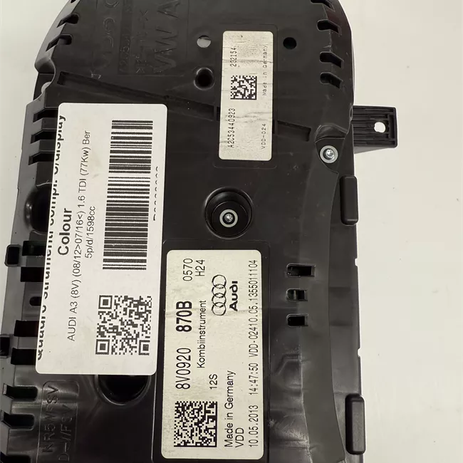 Quadro strumenti completo con display Colour