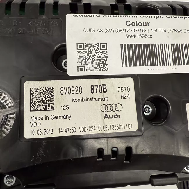 Quadro strumenti completo con display Colour