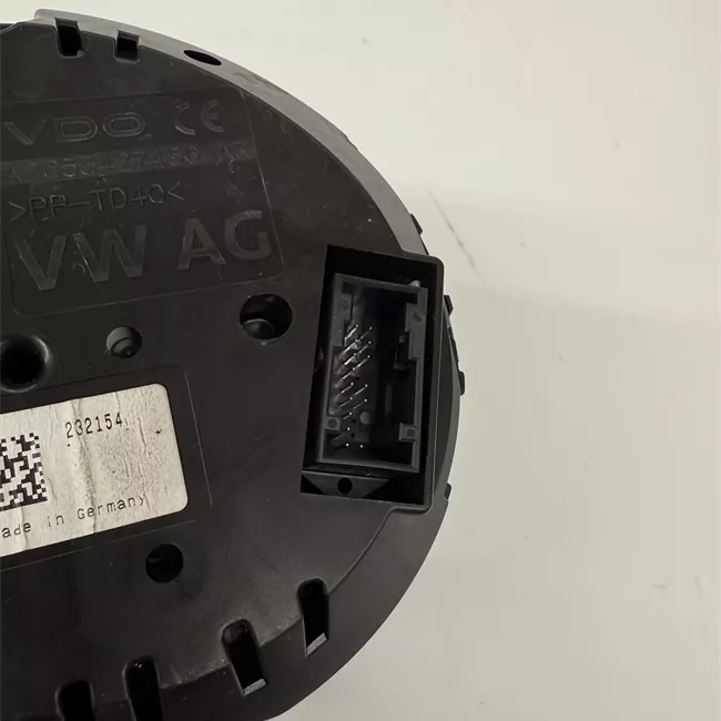 Quadro strumenti completo con display Colour