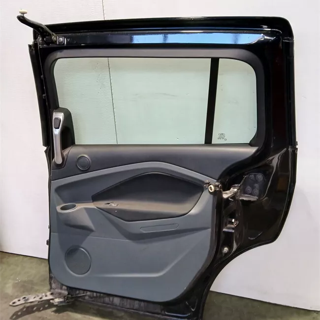 Porta posteriore destra