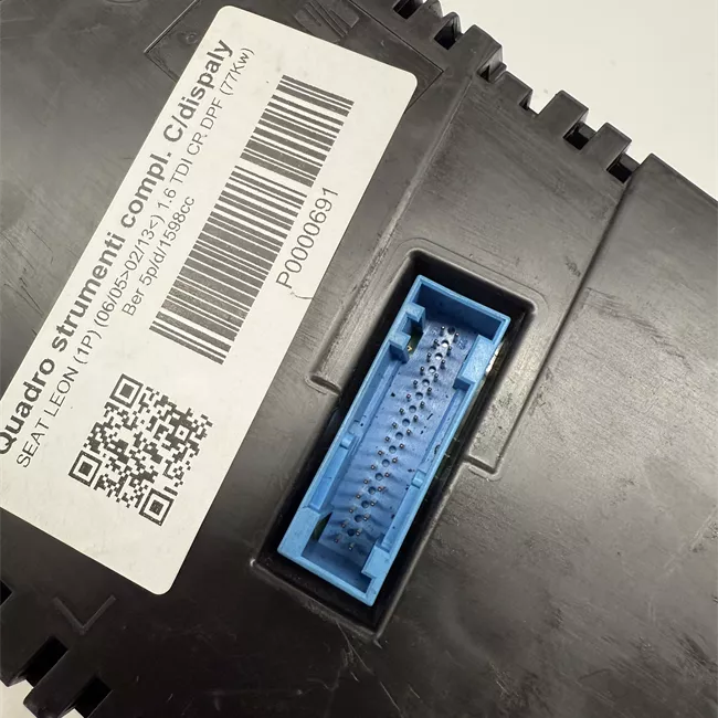 Quadro strumenti completo con dispaly