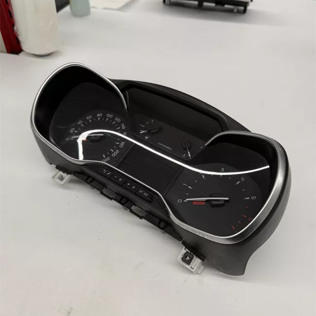 Quadro strumenti completo con quadro stumenti LCD+Testo