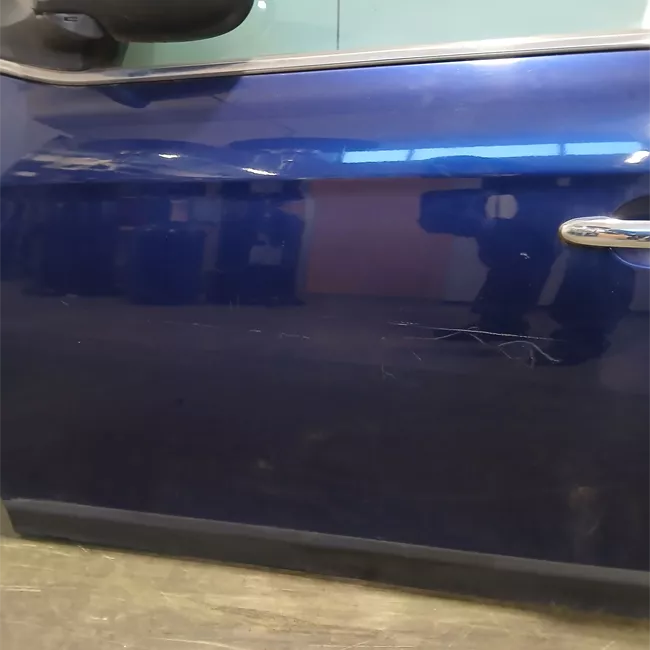 Porta anteriore sinistra