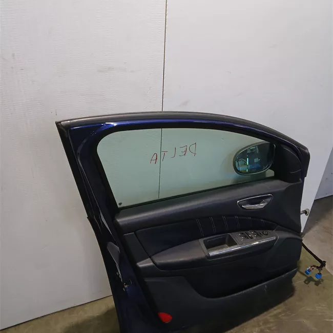 Porta anteriore sinistra