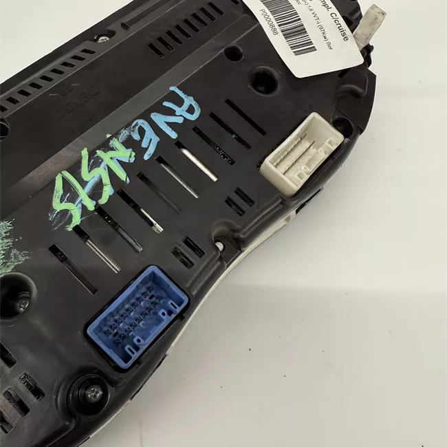 Quadro strumenti completo con cruise control