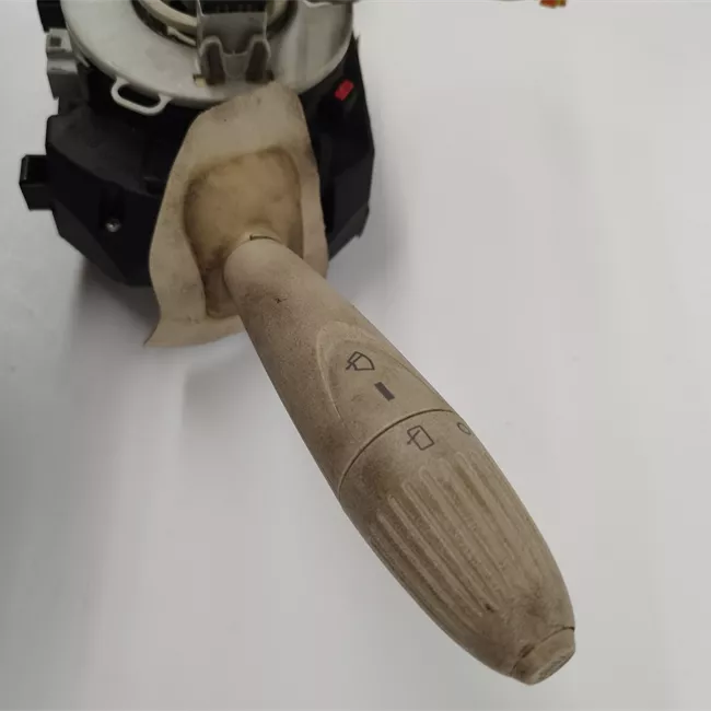 Devioguidasgancio avorio