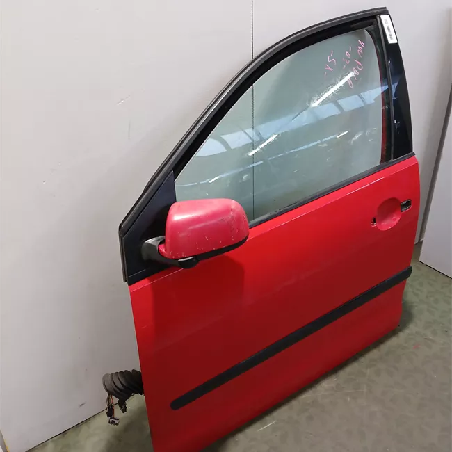 Porta anteriore sinistra