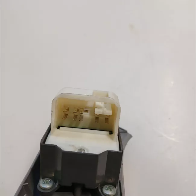 Interruttore alzacristalli porta anteriore