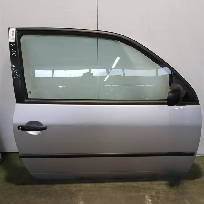 Porta anteriore destra