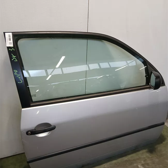 Porta anteriore destra