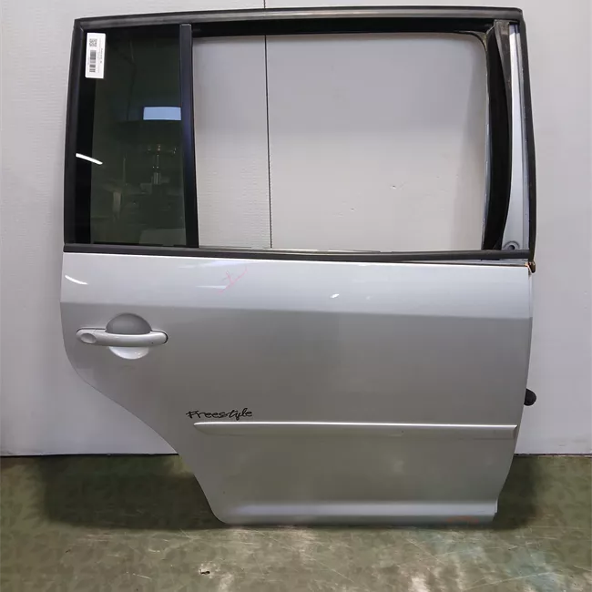 Porta posteriore destra