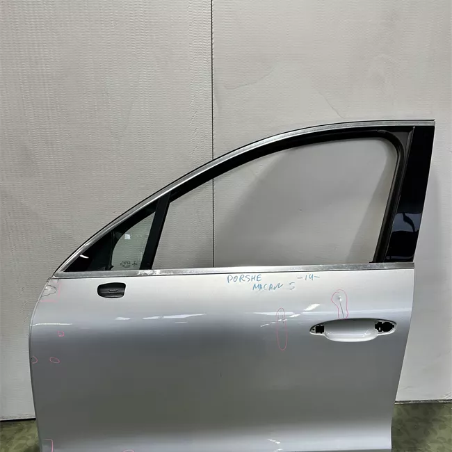 Porta anteriore sinistra primer