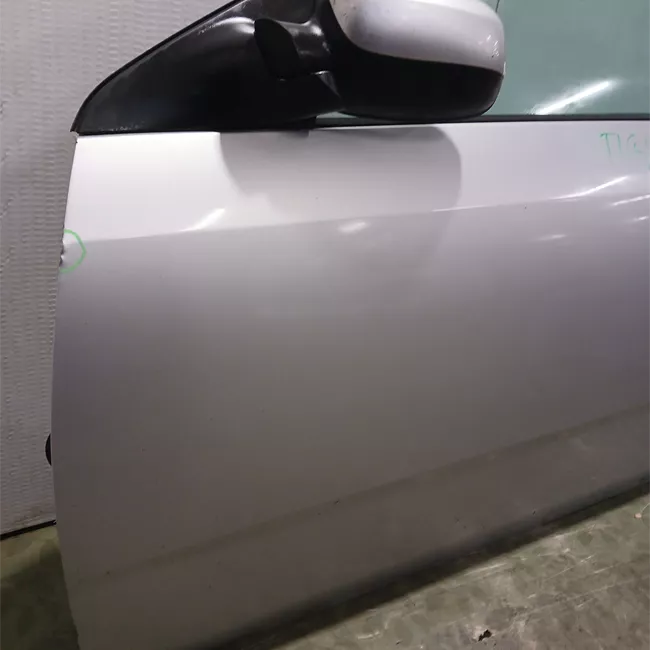 Porta anteriore sinistra Distanza cerniere 325mm