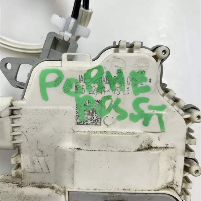 Serratura porta posteriore sinistra con impianto allarme