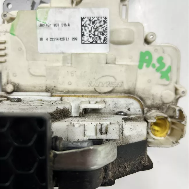 Serratura porta anteriore sinistra con impianto allarme