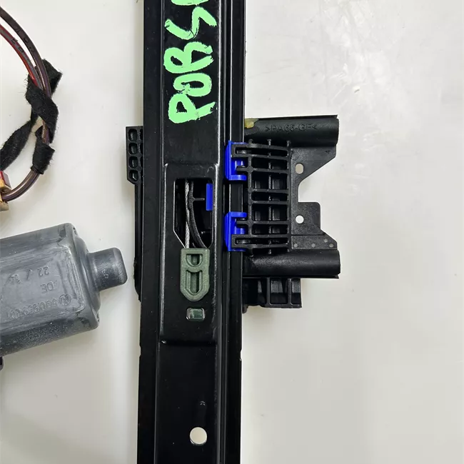 Alzacristallo elettrico porta posteriore sinistro