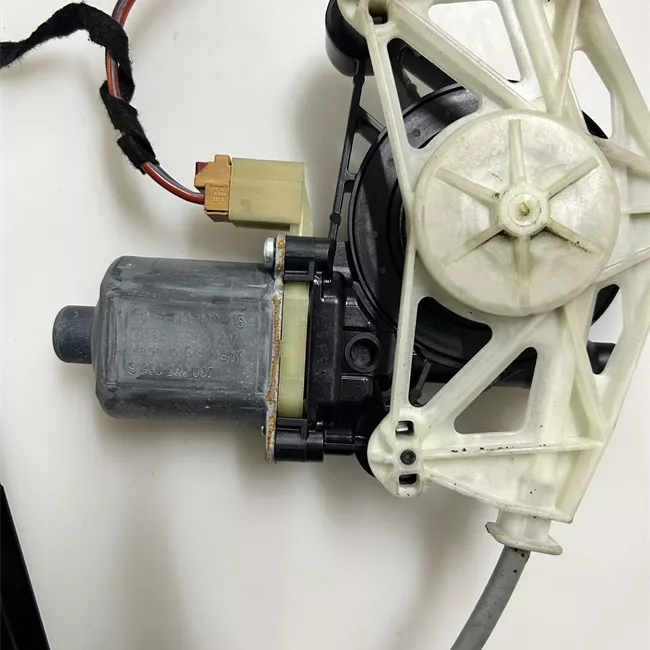 Alzacristallo elettrico porta posteriore sinistro