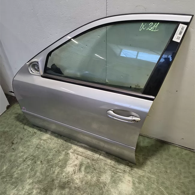 Porta anteriore sinistra