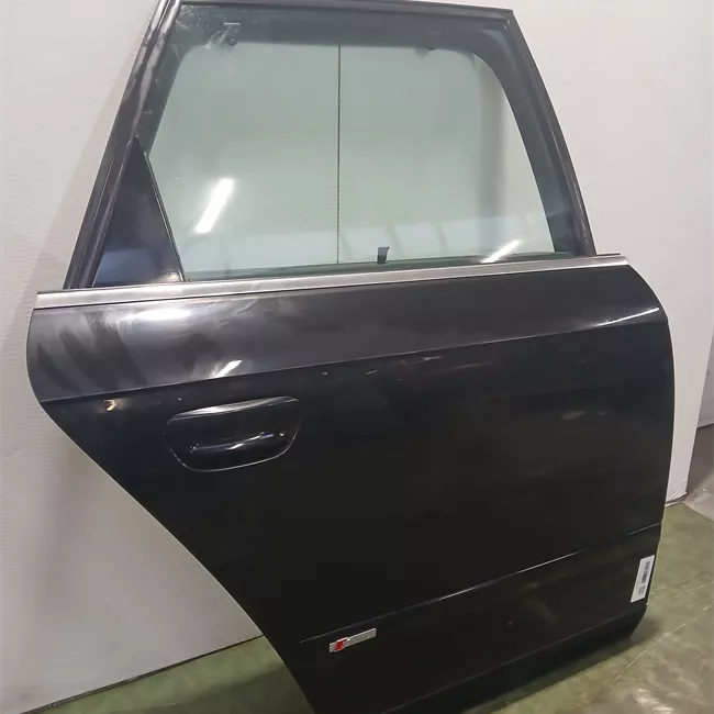 Porta posteriore destra