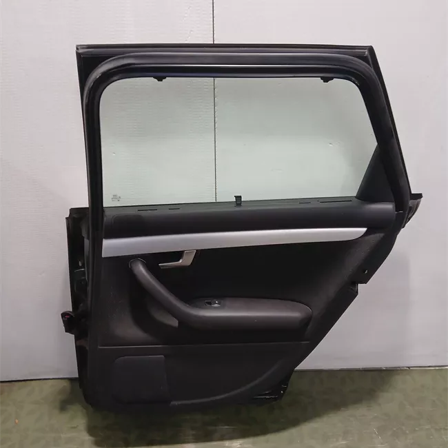 Porta posteriore destra