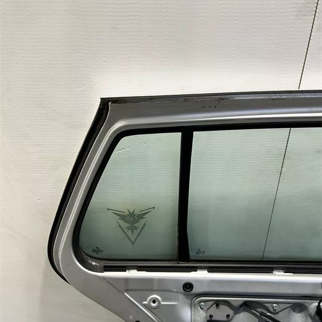 Porta posteriore sinistra